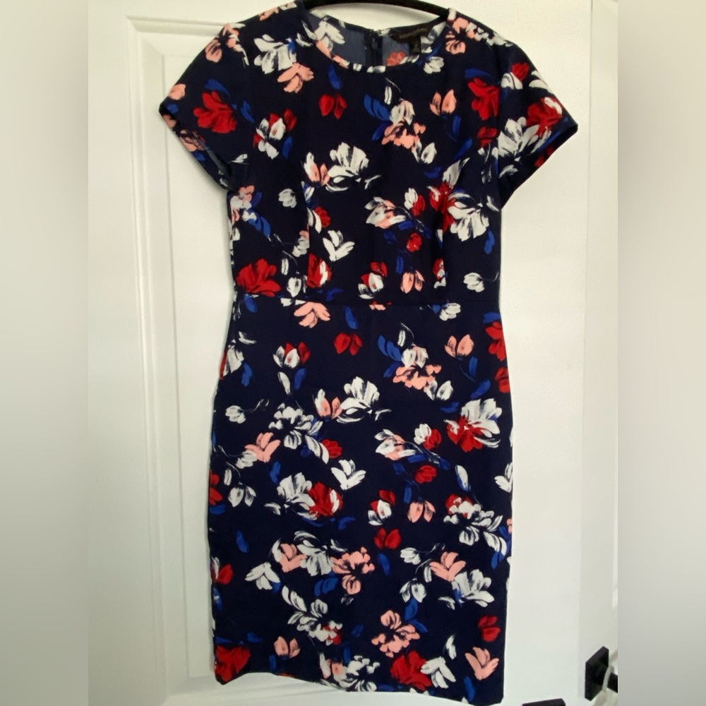 Banana Republic Navy Floral 2 Petite Fitted Dress